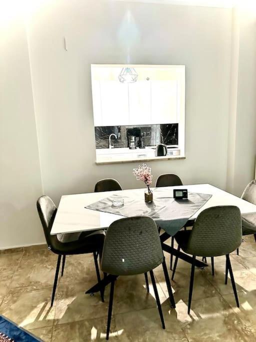 The “Roman Market” Lux Apartment Thessaloniki Buitenkant foto